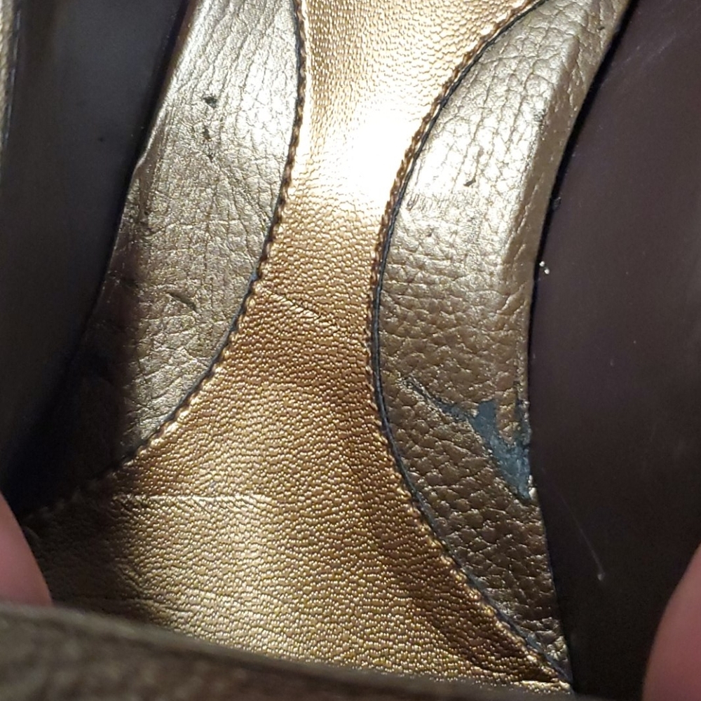 Michelle D Wedges - Picture 4 of 8